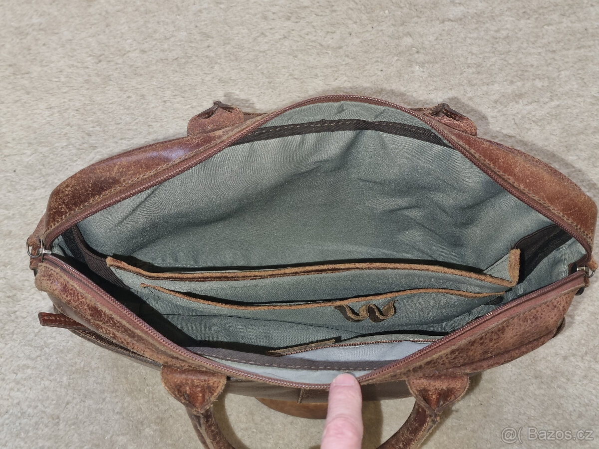 Kožená pánská taška (brašna) nejen na notebook - 8