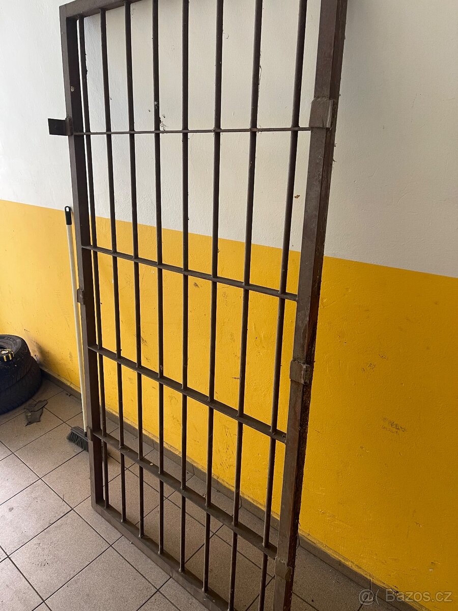 Prodám mříže, rozměry v textu - 8