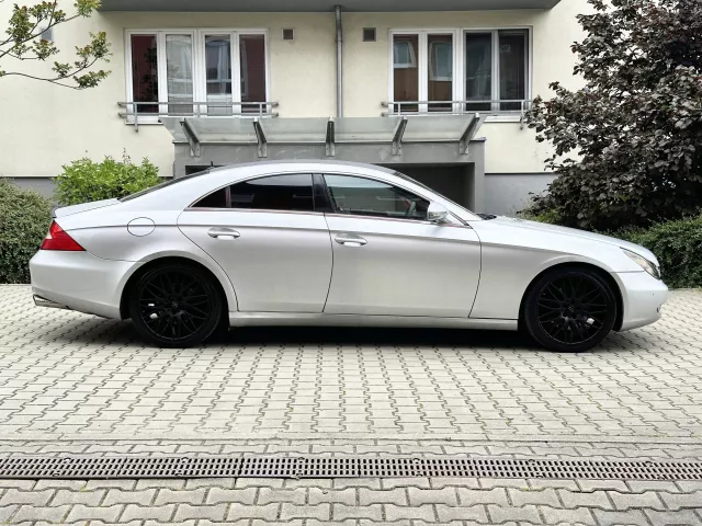 Mercedes-Benz CLS 500 Black ALU R19 306hp 7G Tronic Airmatic - 8