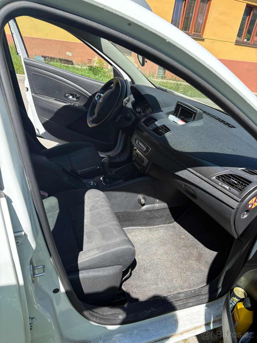 Renault Megane 1.5 dCi - 8