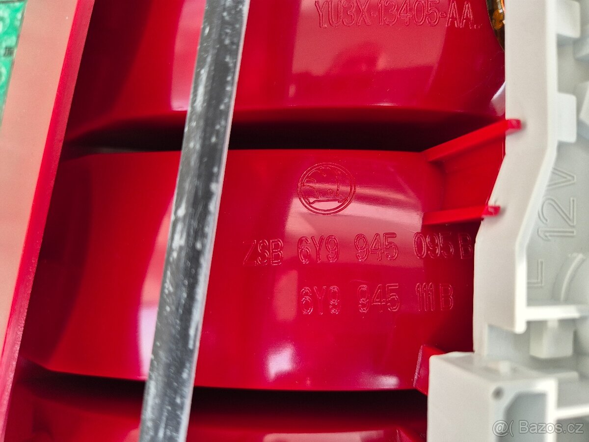 Škoda Fabia světlo pravé + levé zadní 6Y9945095 - 8