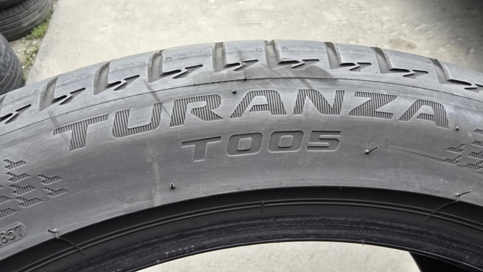 Letní pneu 245/45/19 Bridgestone - 8