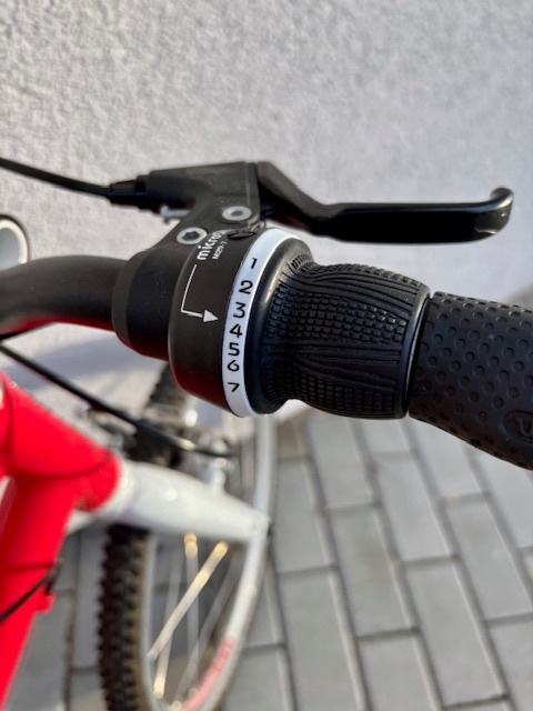 Woom 4 (Vel. 20″) TOP STAV - 8