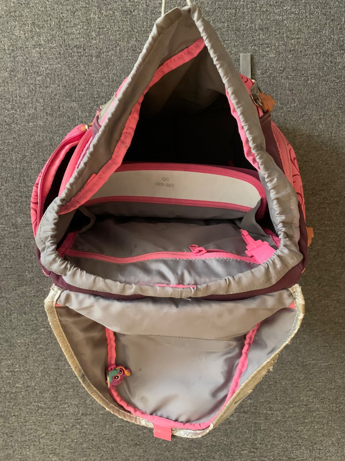 Školní aktovka koník - 8