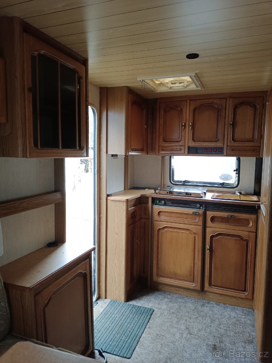 Bürstner+předstan - 8