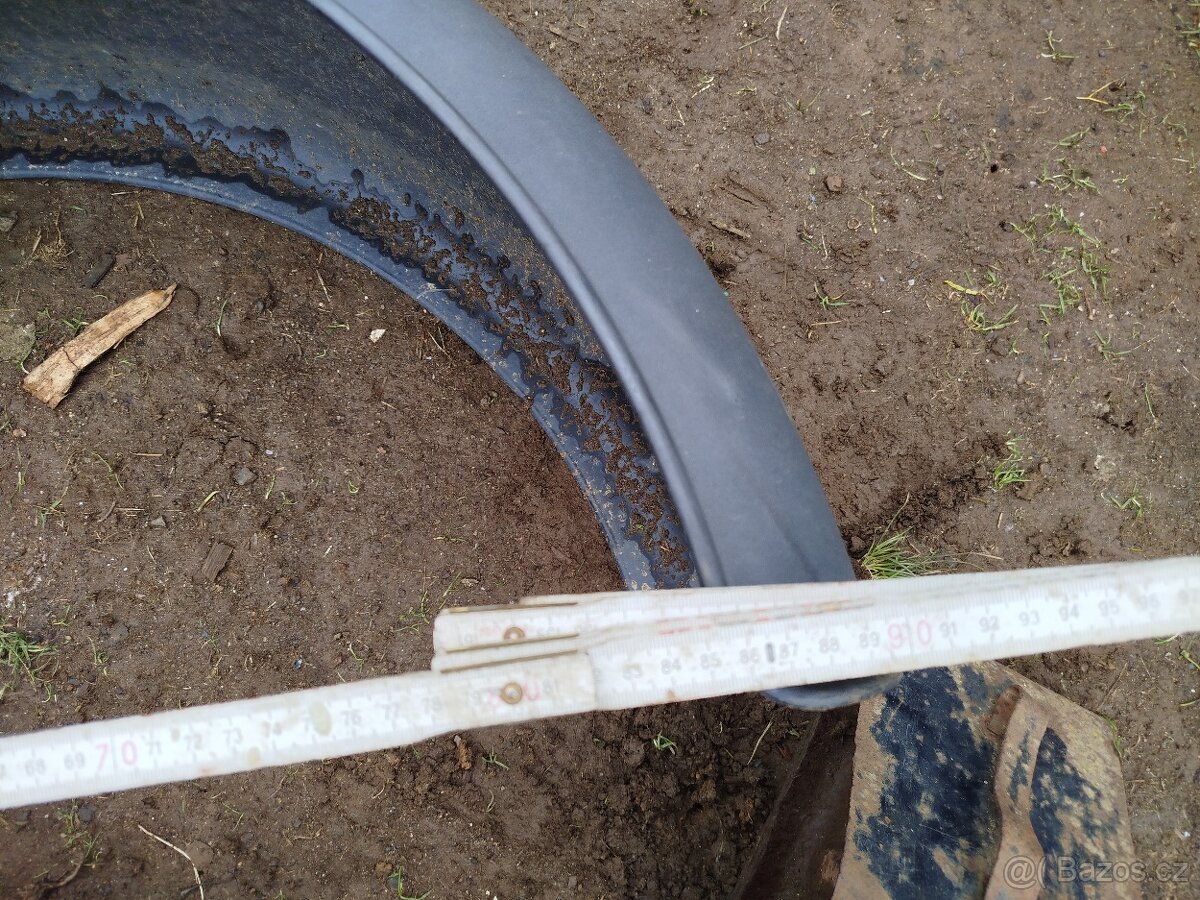 Blatníky plastové - 8