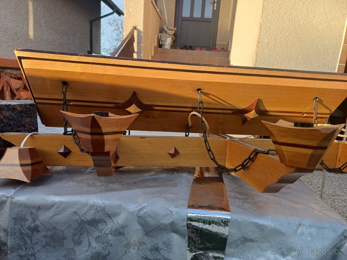 Dřevěný lustr - 8