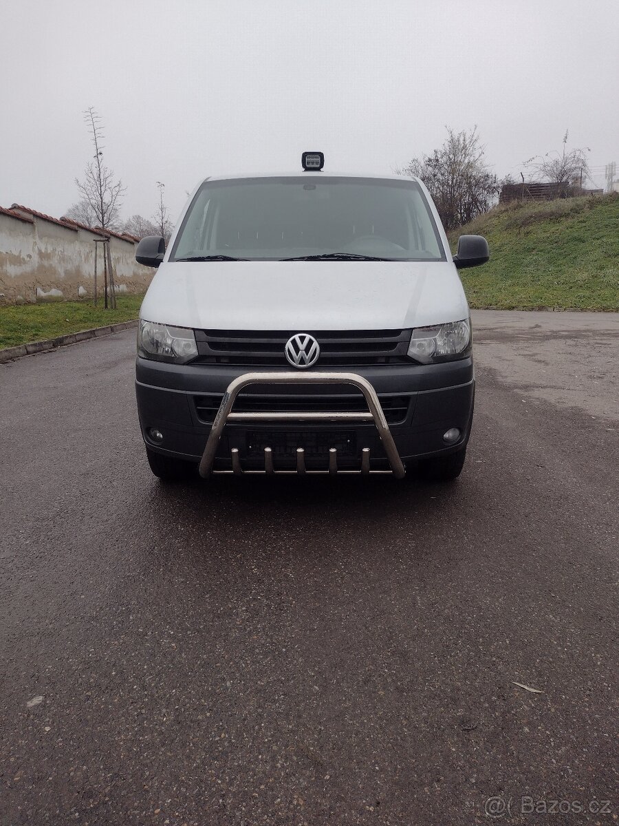 Volkswagen Transporter T5 2.0TDI DSG - 8