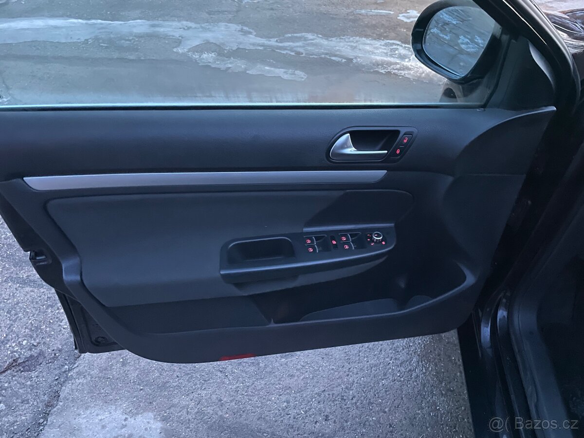 VW Golf 6 1.6 TDi 77kw HIGHLINE nová STK - 8