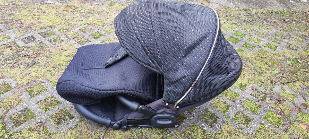 Zlato černý kočárek značky JUNAMA DIAMOND - 8