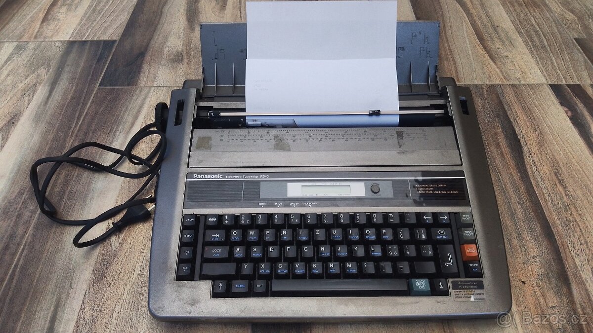 Prodám psací stroj Panasonic - 8
