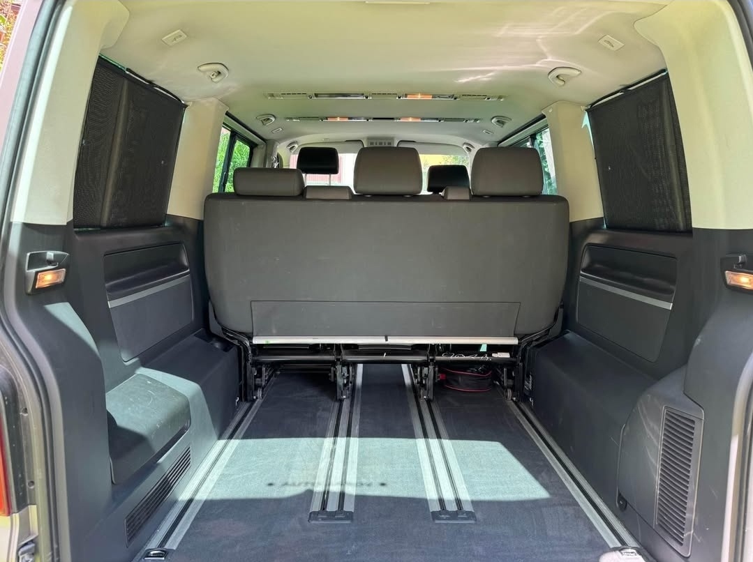 VW Multivan 2.0 BiT 4 MOTION - 8