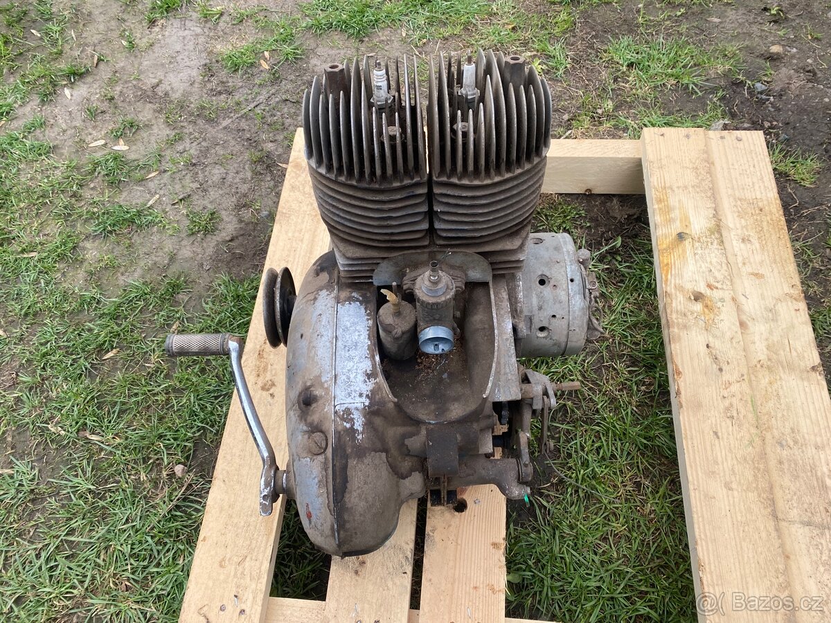 Motor velorex 350 - 8
