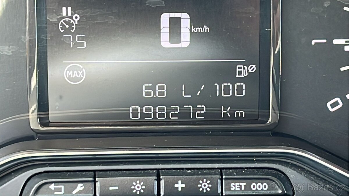 Citroën C3 1.2PureTech 81kW Exclusive 2018, MÁLO KM - 8