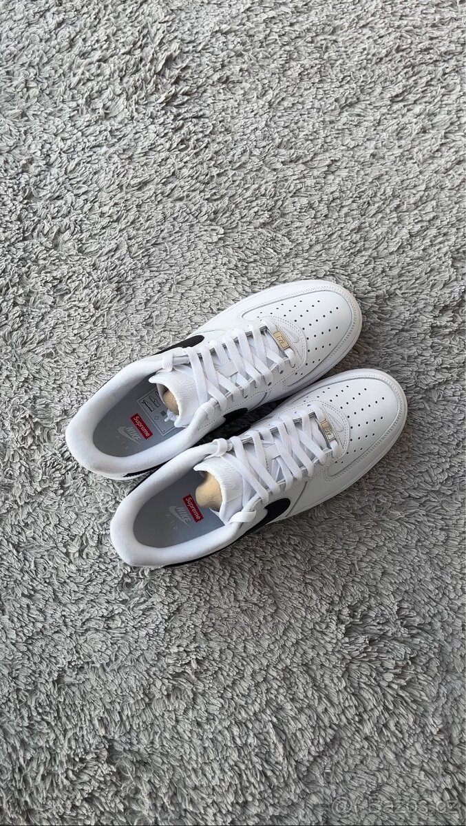 Nike Air Force 1 Low Supreme White Black - 8