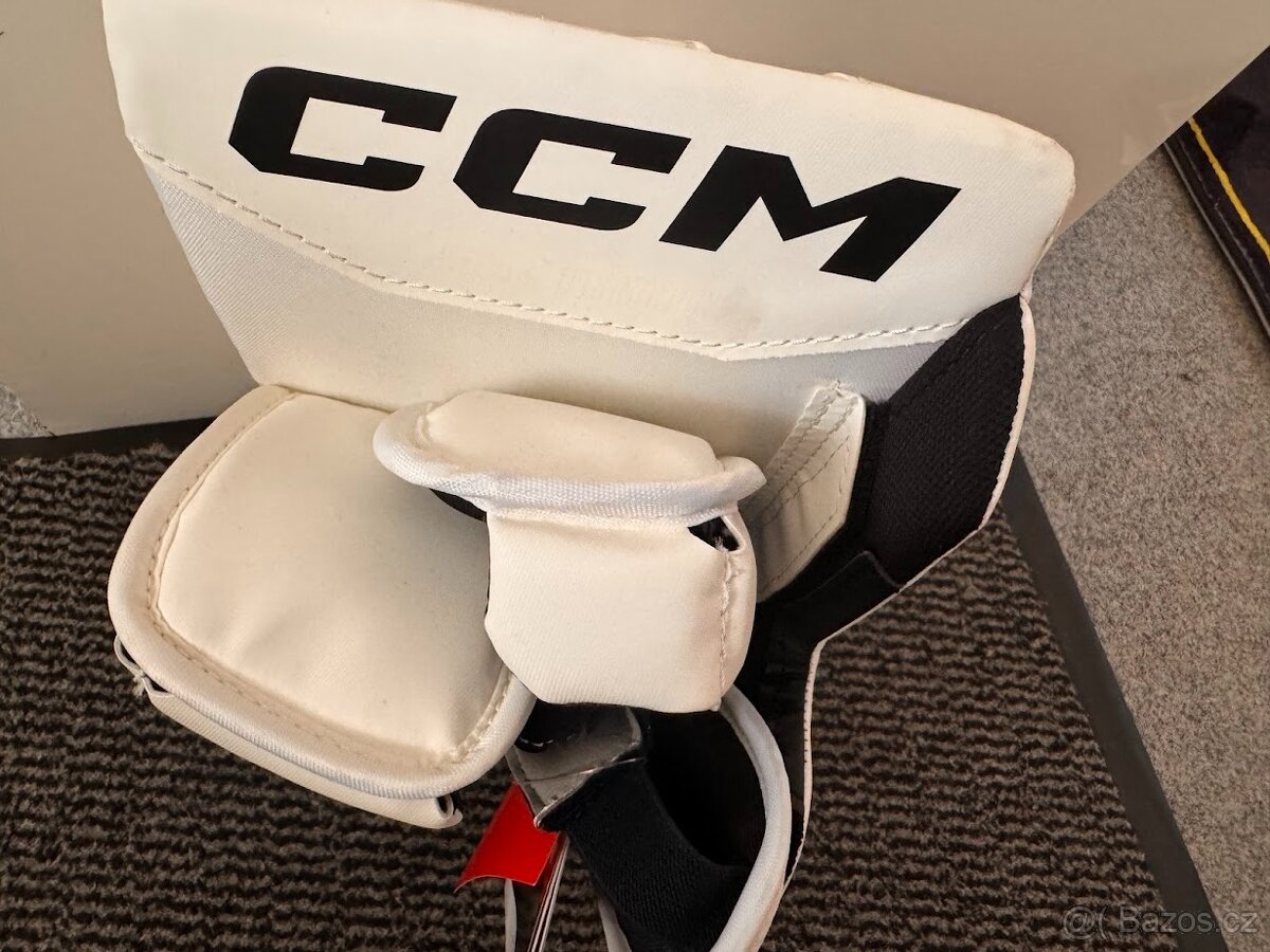 JUNIOR SET LAPAČKA A VYRÁŽEČKA CCM EFLEX 6.5 JR - 8