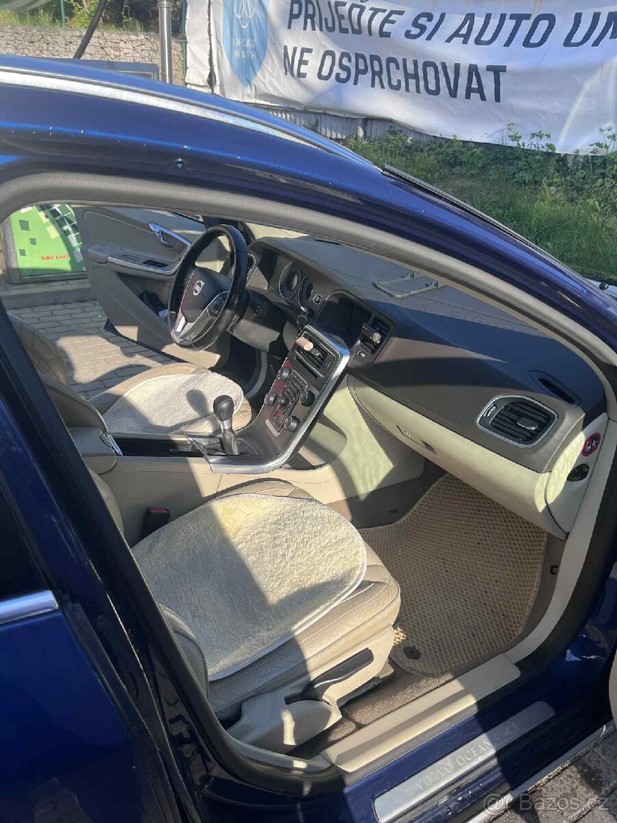 Volvo v60 2.0 nafta 120 kw - 8