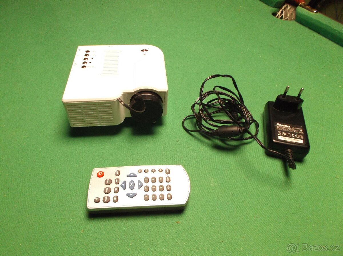 Mini LED projektor - 8