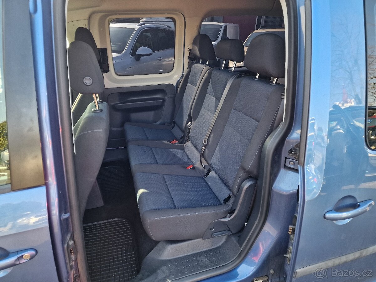 VW CADDY MAXI 2,0TDI 7MÍST TAŽNÉ - 8