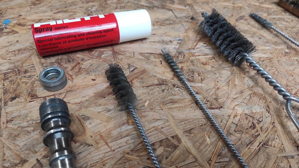 Hřeby a patrony k nastřelovací pistoli HILTI DX650 a DX750 - 8