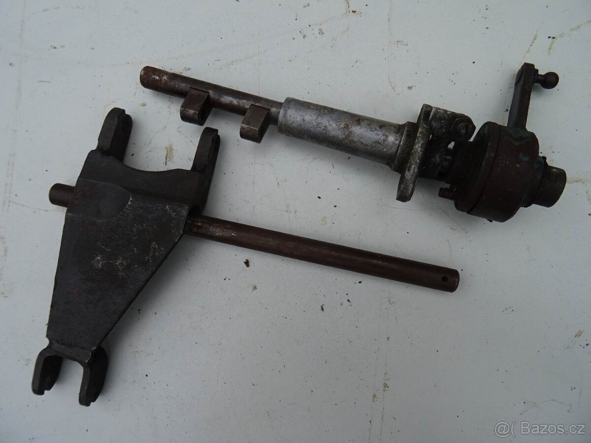 Díly na traktor Zetor . - 8