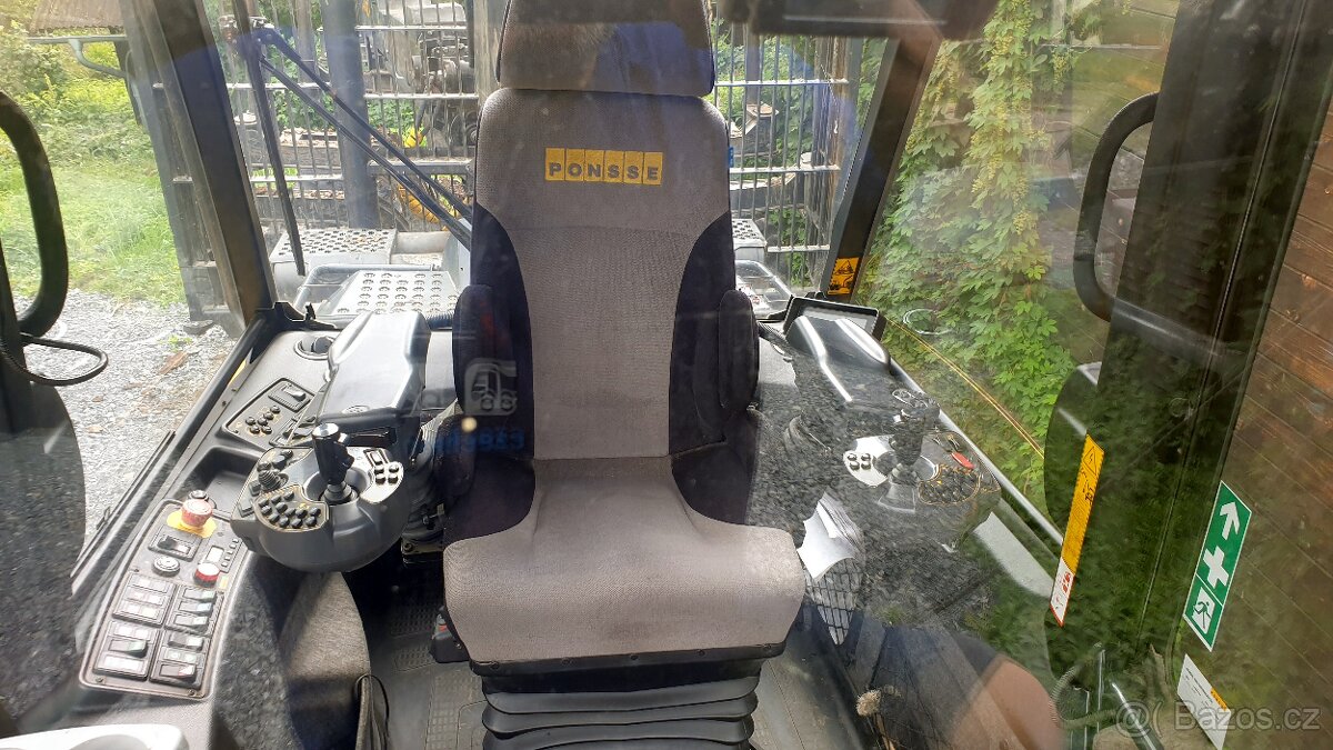 22.8t vyvážečka PONSSE Elephant 8W forwarder les rok 2016 - 8