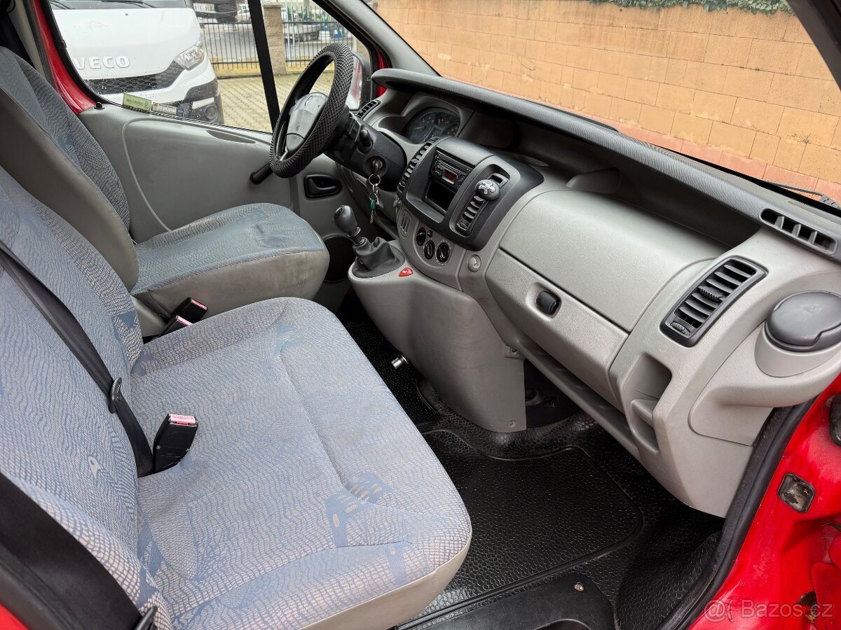 Renault Trafic 1.9 DCi, původ Čr - 8