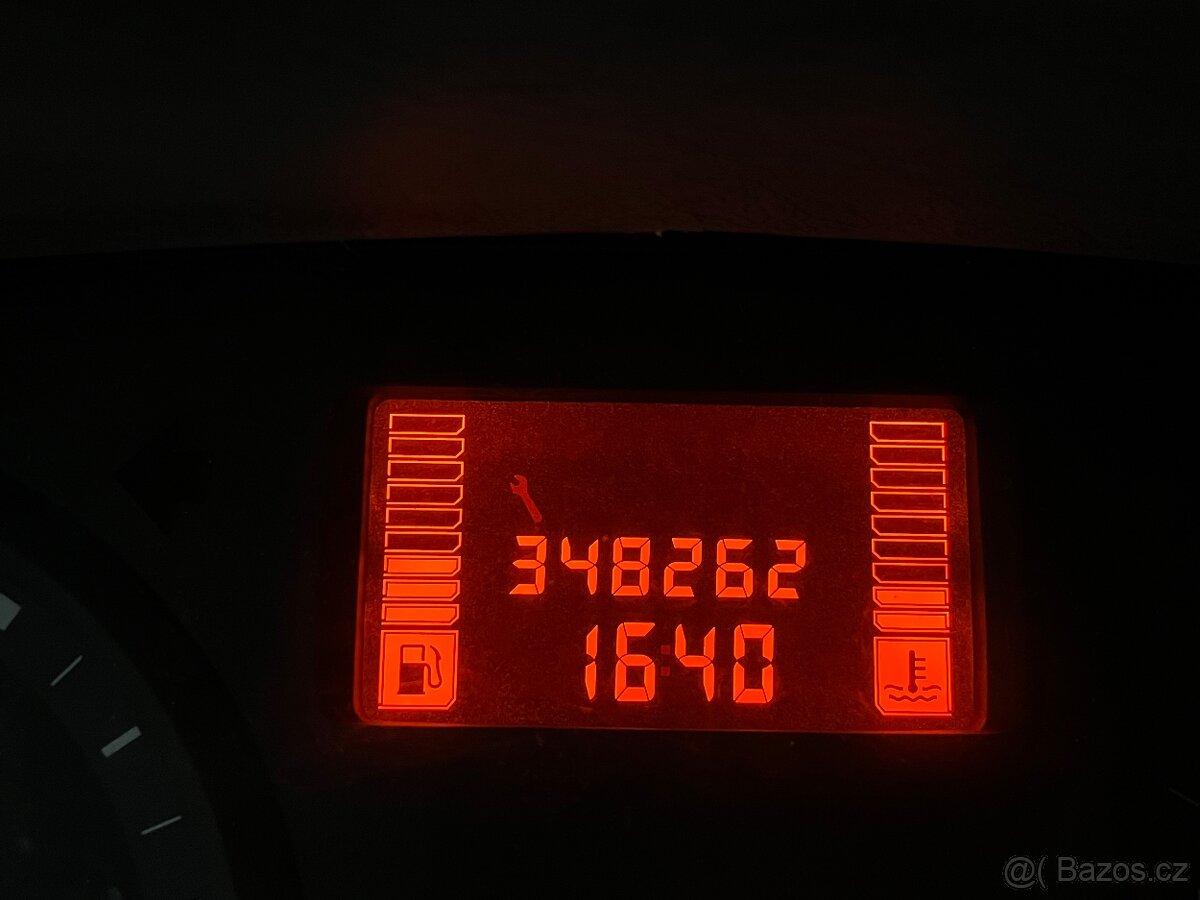 Renault Trafic II 2.0 DCI - 8