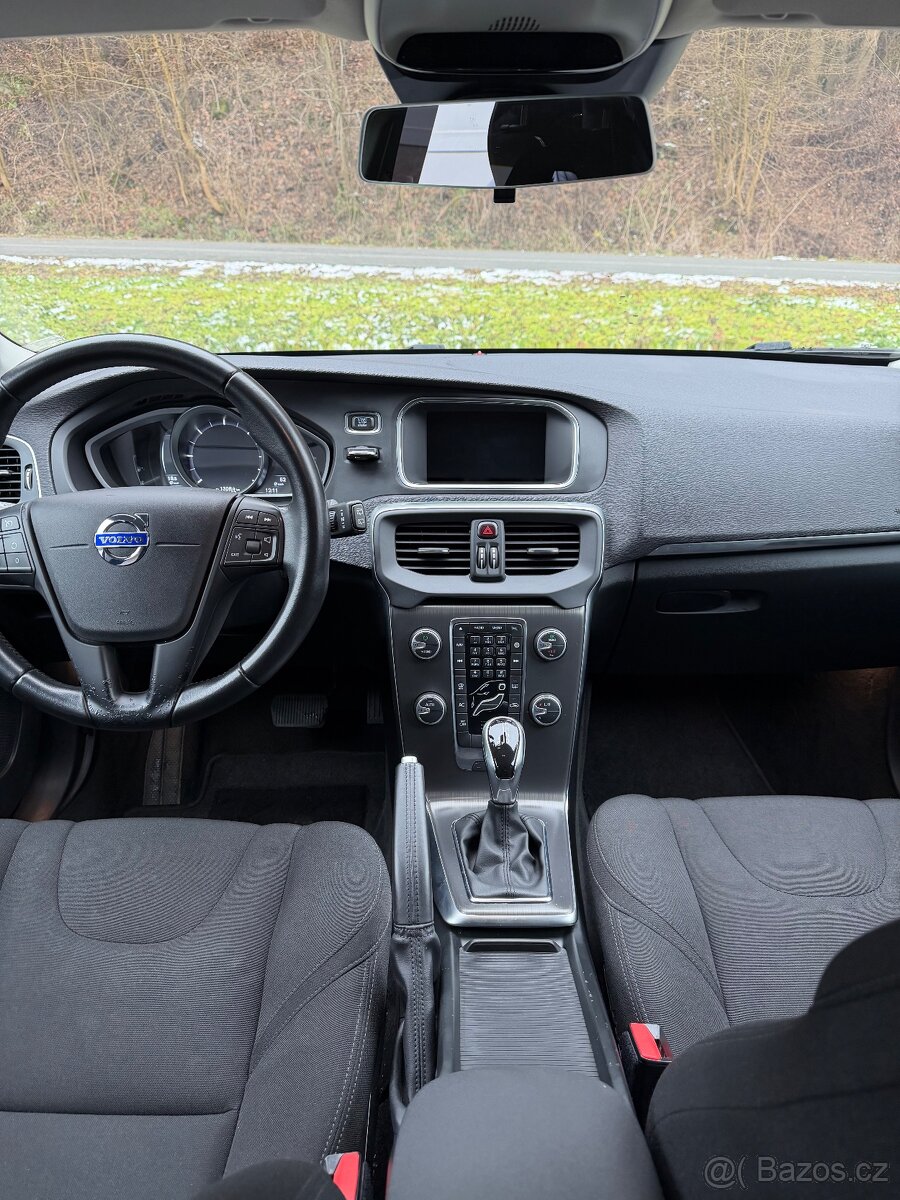 Volvo v40 automatic - 8