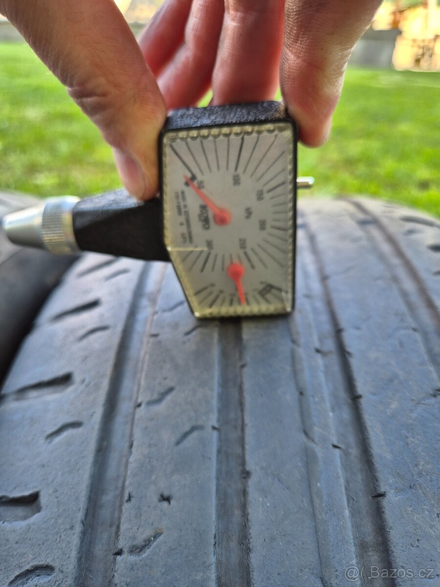 Letní pneu Continental 235/55 R17 - 8