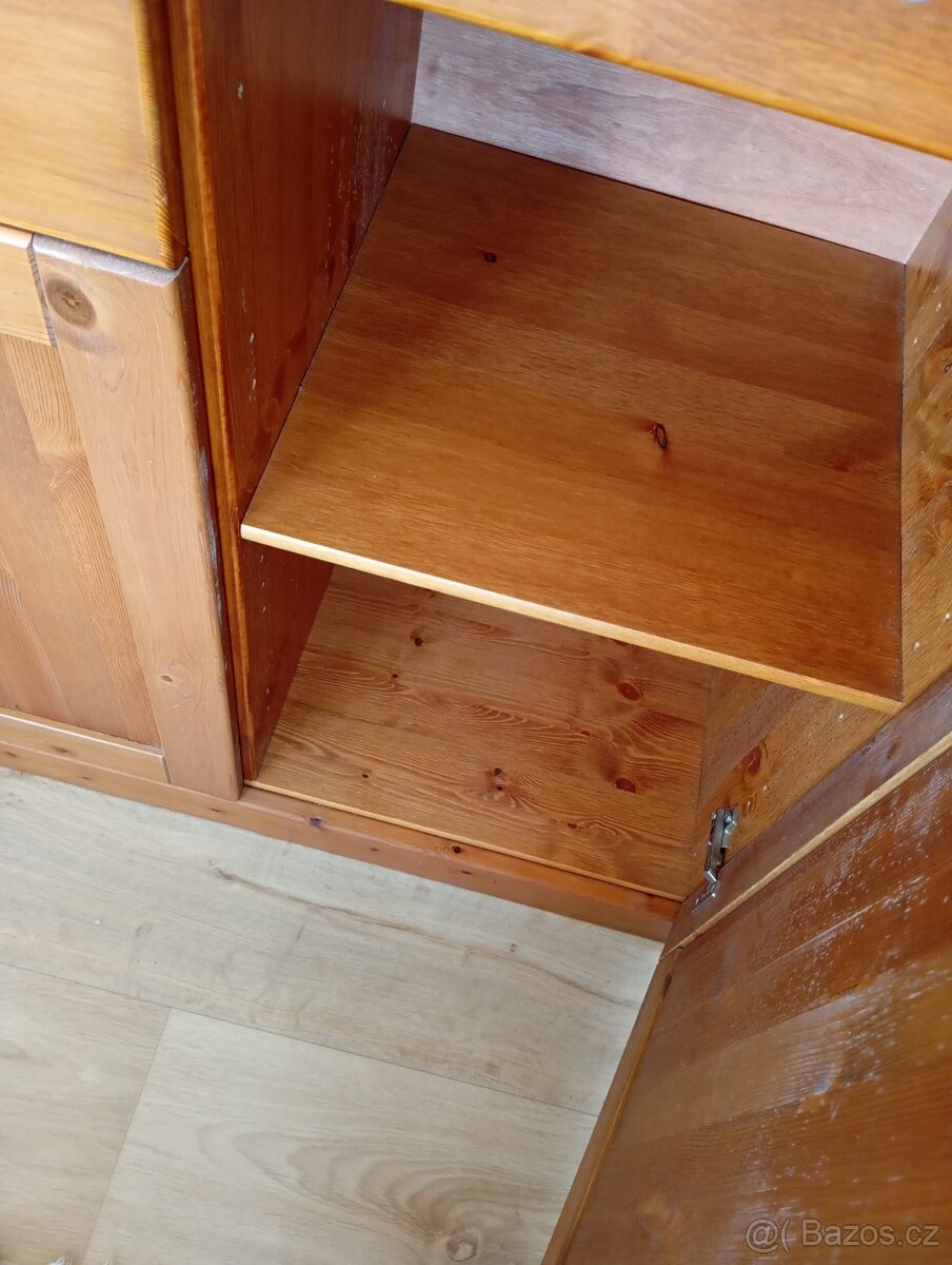 Dřevěný příborník IKEA - 8