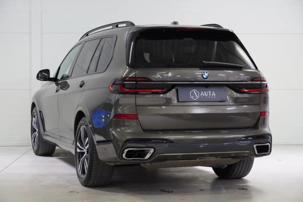 BMW X7, 40i,M-PAKET,HUD,PANO,ZÁRUKA - 8