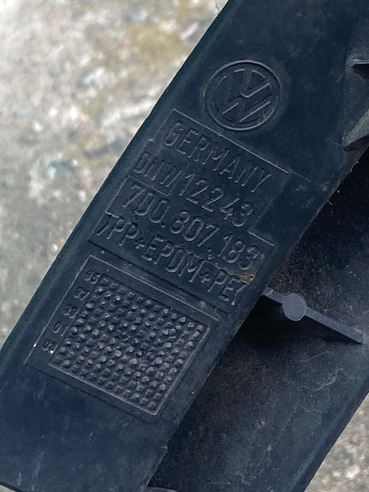 Přední blatníky na VW Transporter T4 - 8