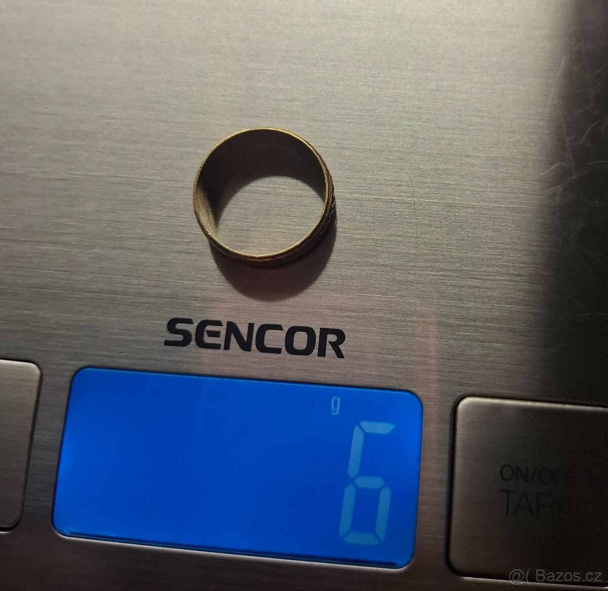 Prodám tyhle krásné snubní zlaté prsteny - 8