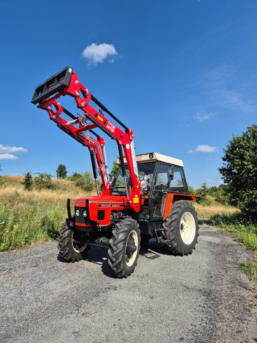 MONTÁŽ ČELNÍCH NAKLADAČŮ NA TRAKTORY, - 8