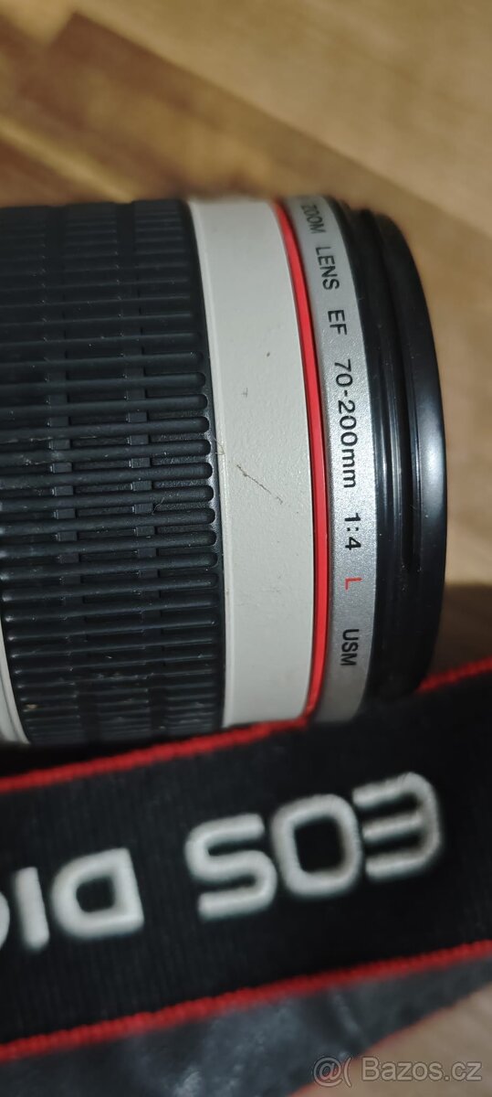 Canon EOS 550D s objektivem - 8