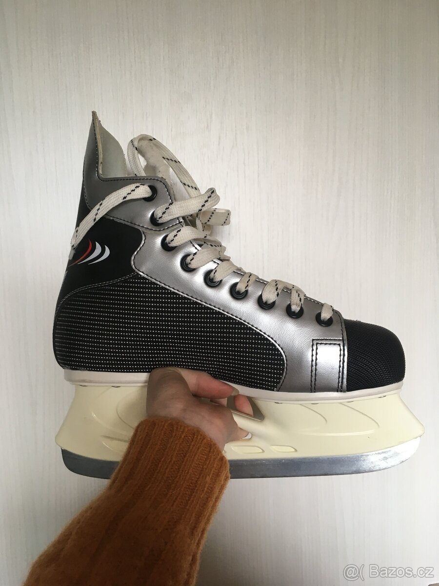 Prodám lyže a lyžáky - 8