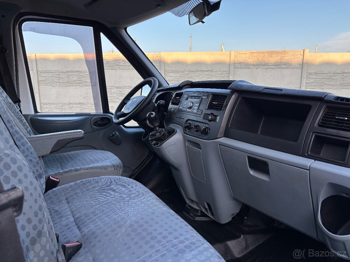 Ford Tranzit 7Míst Dvoj Montáž 2.2Tdci 114KW RV. 2014 - 8