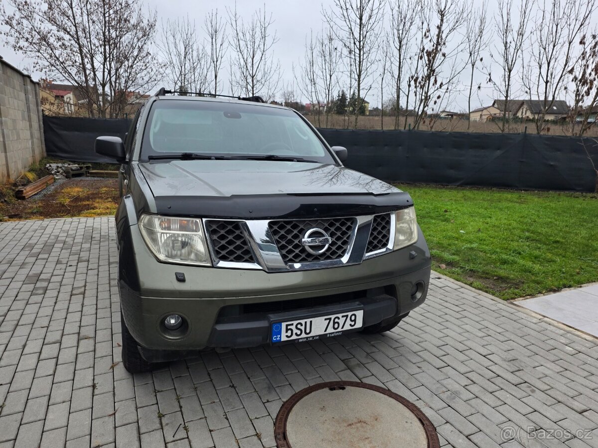 Nissan Pathfinder 2,5 DCi, 4X4,klima, 7 míst, tažné zařízení - 8
