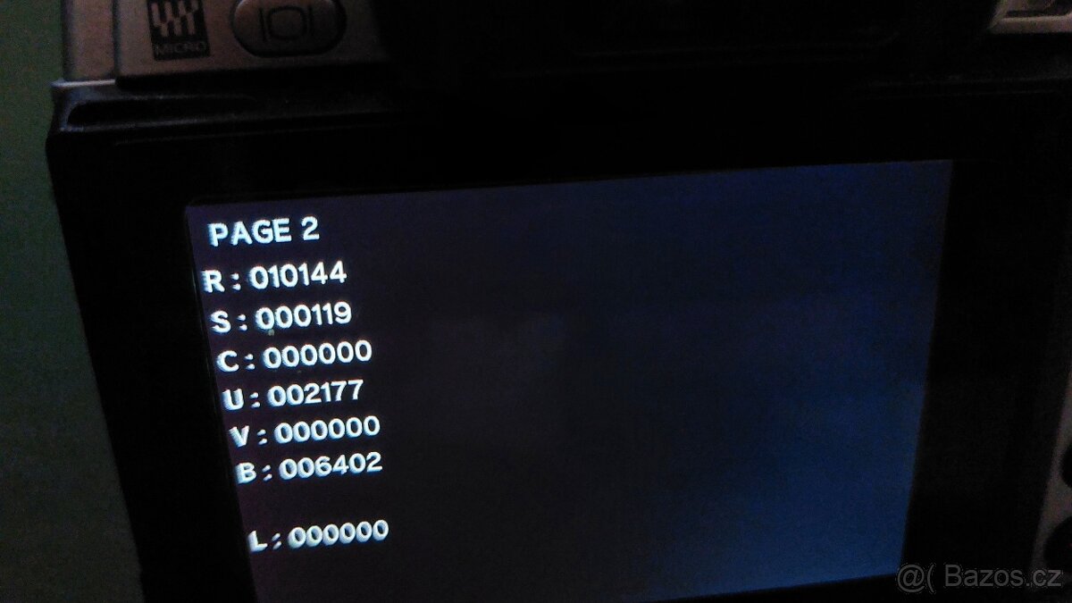 Olympus OM-D E-M1 s objektivem 14-150 a příslušenstvím - 8