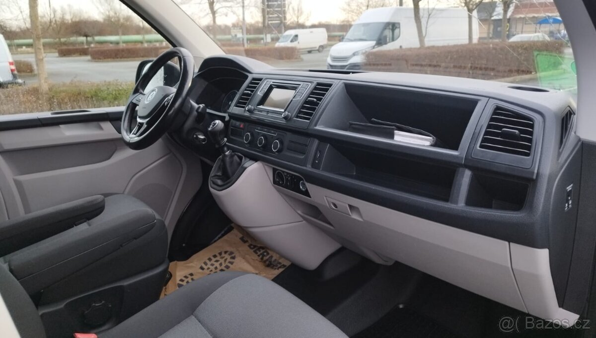 VW TRANSPORTER T6 2.0TDI 110KW LONG 9 MÍST R.V.2017 - 8