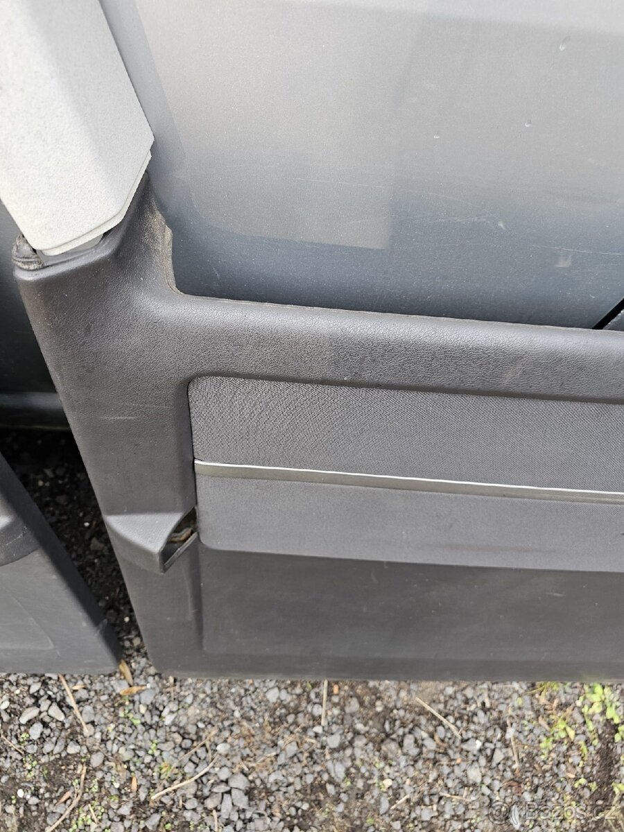 Oplastování šoupaček VW T5 T5.1 - 8