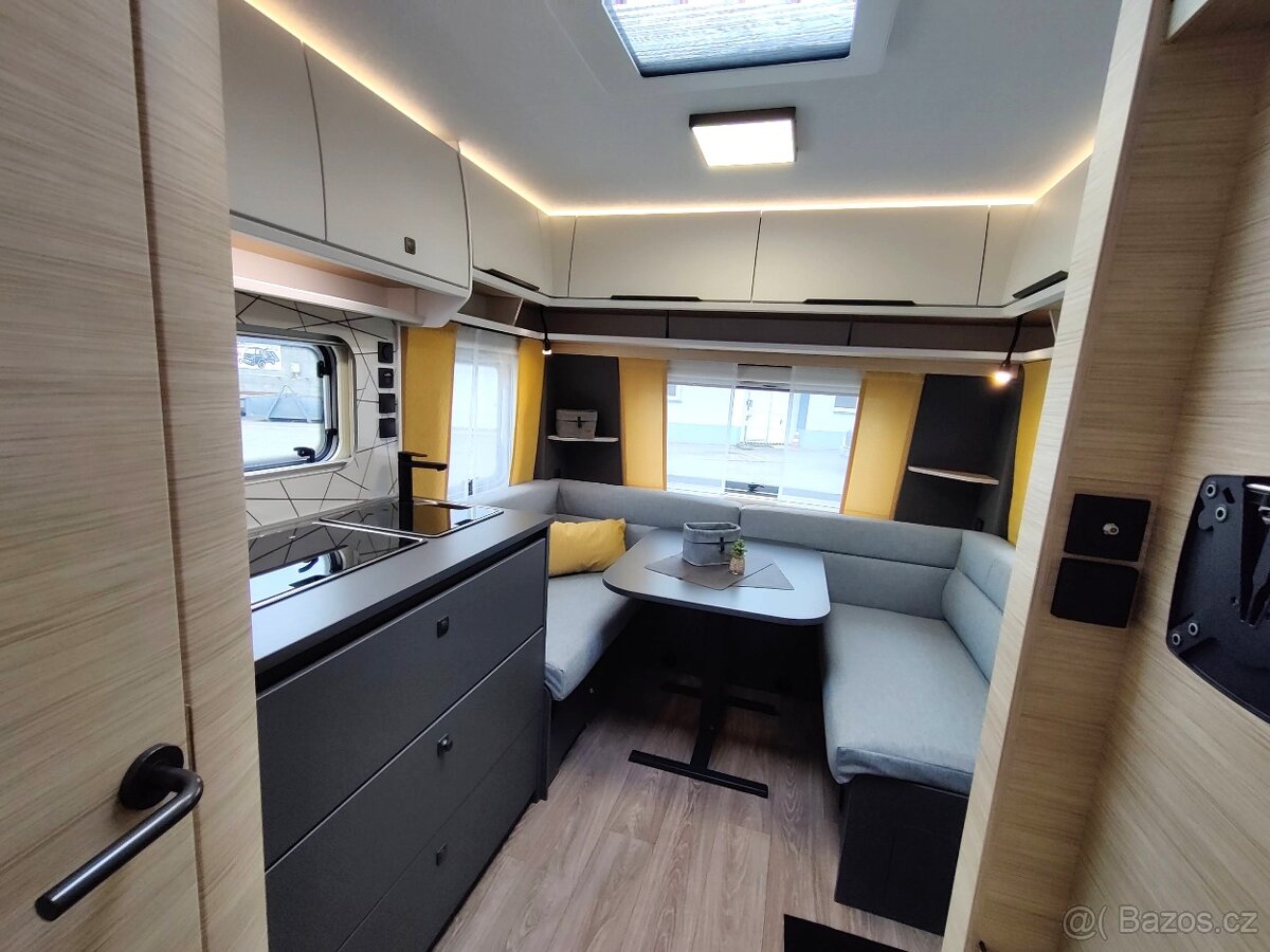 Obytný přívěs Fendt Apero 495 SG nový skladem - 8