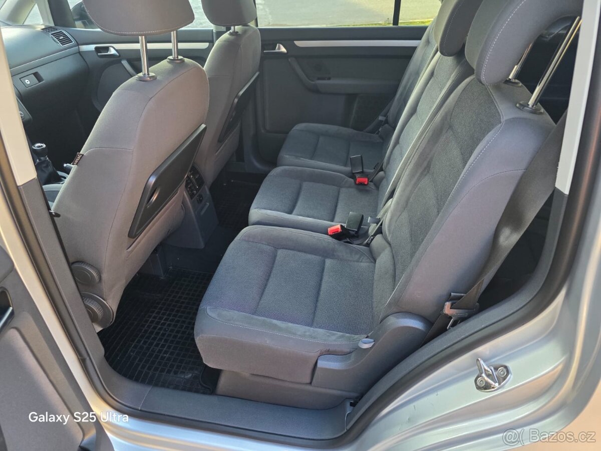 Volkswagen Touran 1.4 103 KW 7 míst 2012 - 8