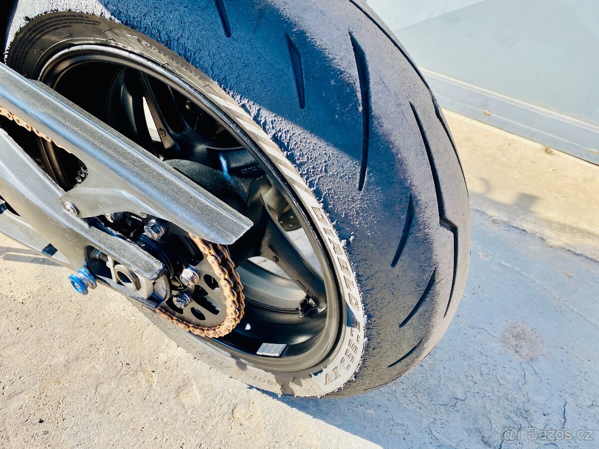 Yamaha YZF-R1, okruhovka možnost splátek a protiúčtu - 8