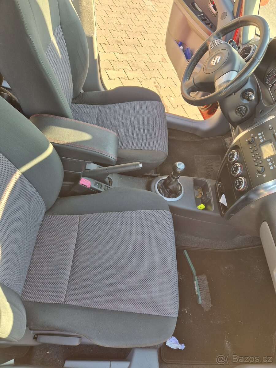 Suzuki Sx4 4x4 - 8