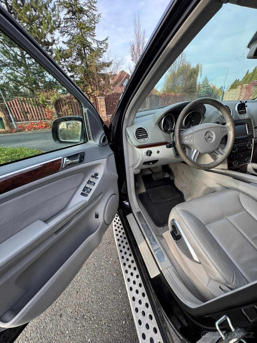 Mercedes-Benz GL 420 CDI AMG Long –7 míst, Exkluzivní výbava - 8