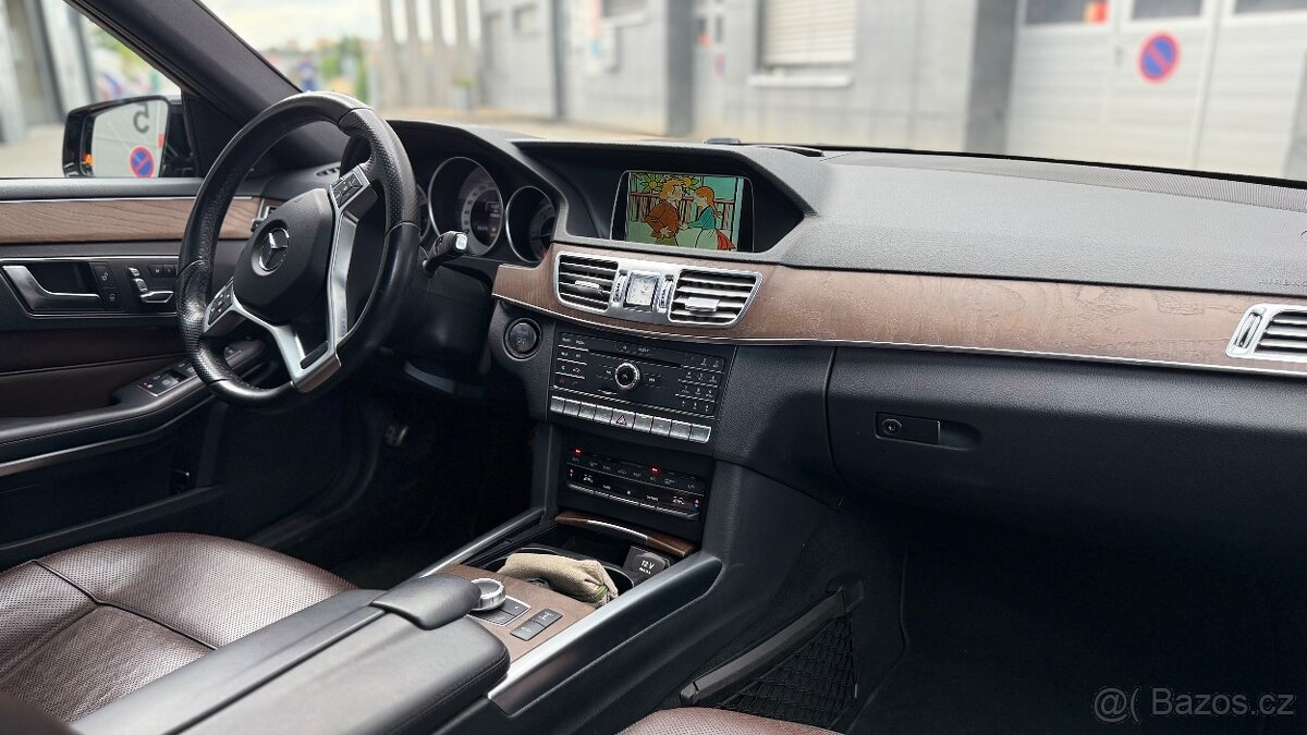 Mercedes-benz E 350 BlueTEC 4MATIC Wagon / E 350 d 4MATIC - 8