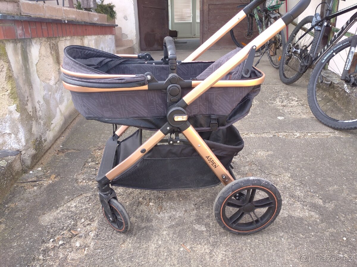 Použitý kočárek výborný stav - 8