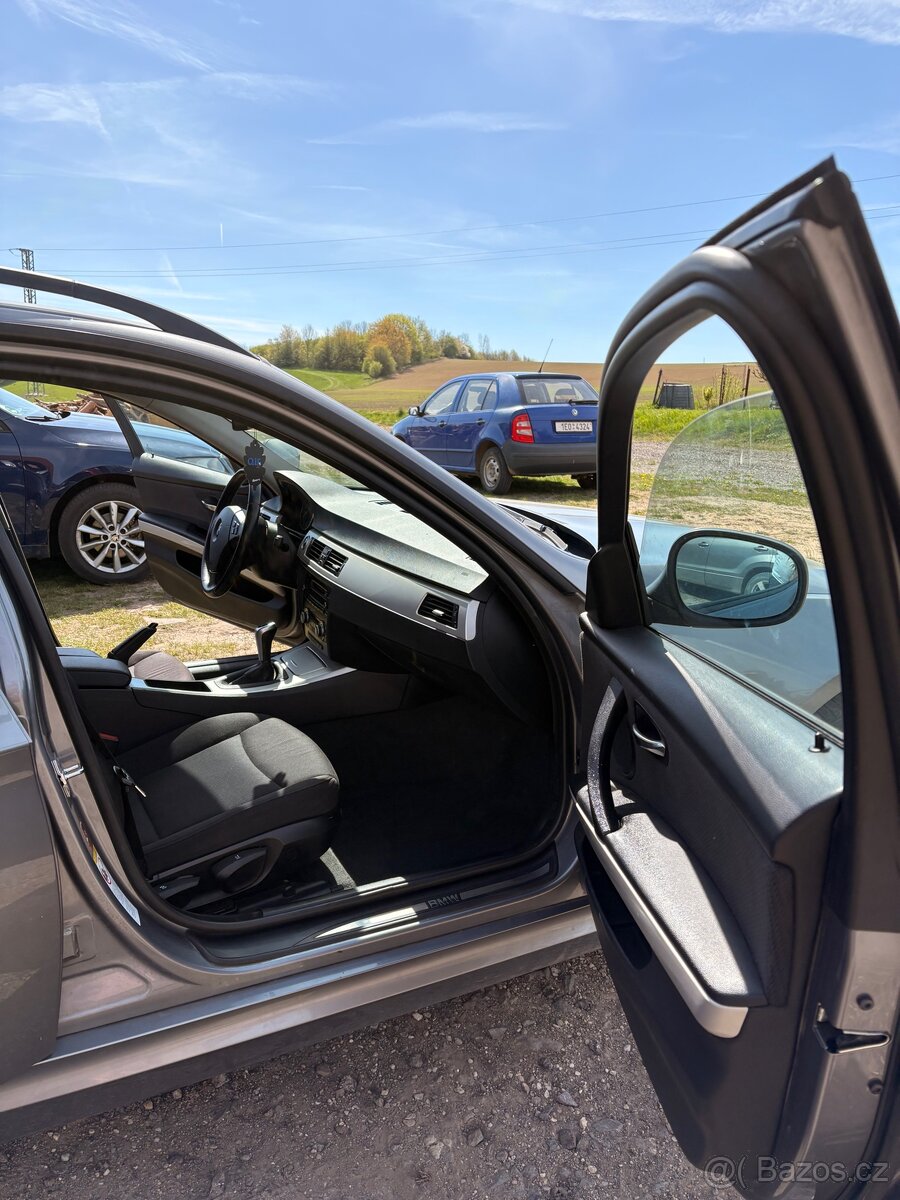 BMW E91 318d Lci - 8